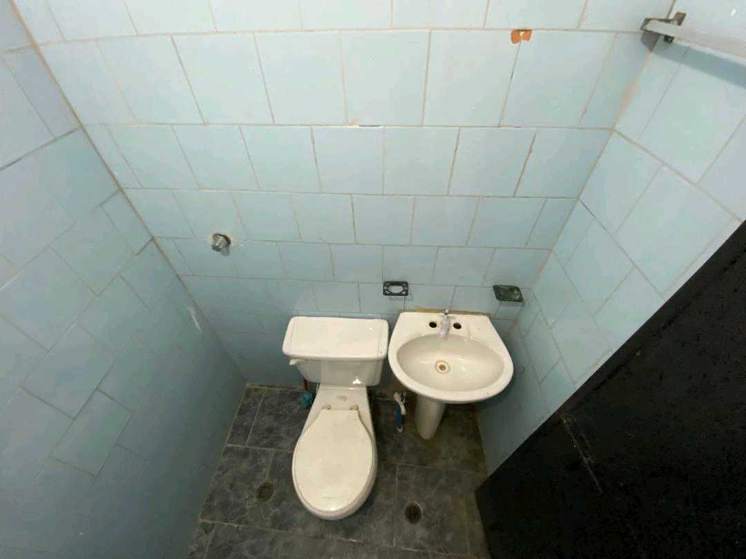 Local en alquiler Av. Principal Naguanagua HV-9756649 - Foto 3