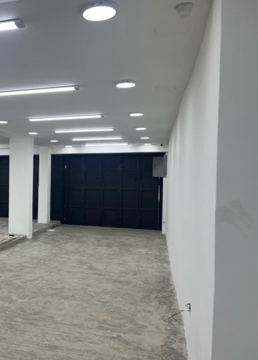 Local en Alquiler en la AV Aránzazu Edo Carabobo Venezuela JH-9802255 - Foto 4