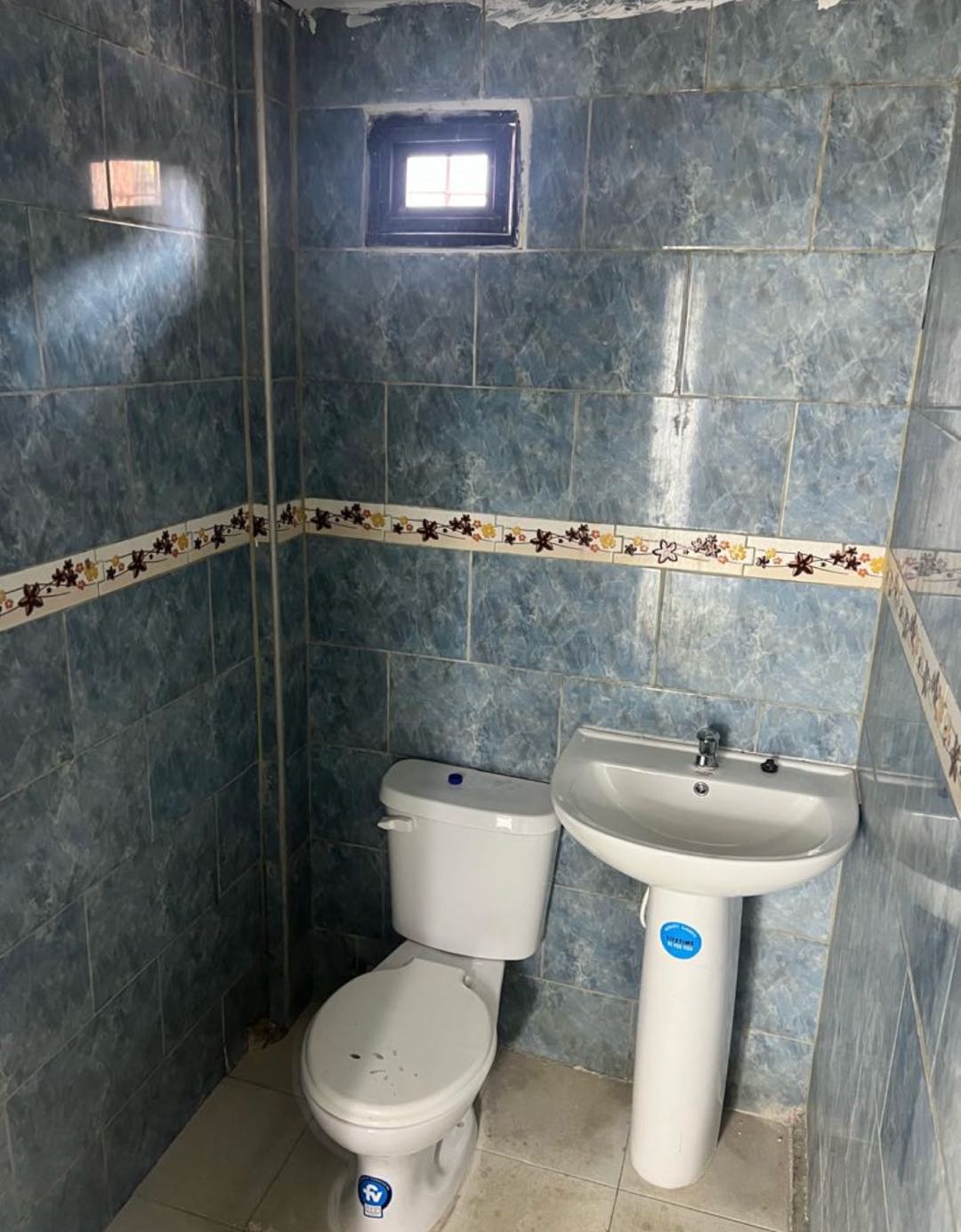 Local en Alquiler en la AV Aránzazu Edo Carabobo Venezuela JH-9802255 - Foto 5