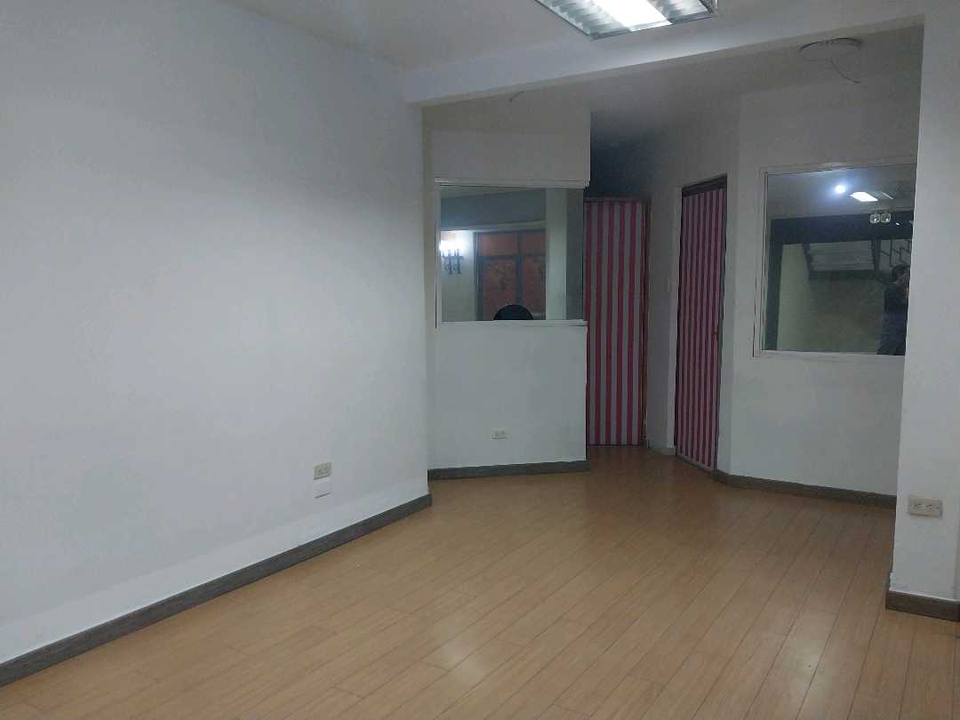Local en alquiler en la Av Bolívar Norte MC-8576991 - Foto 4