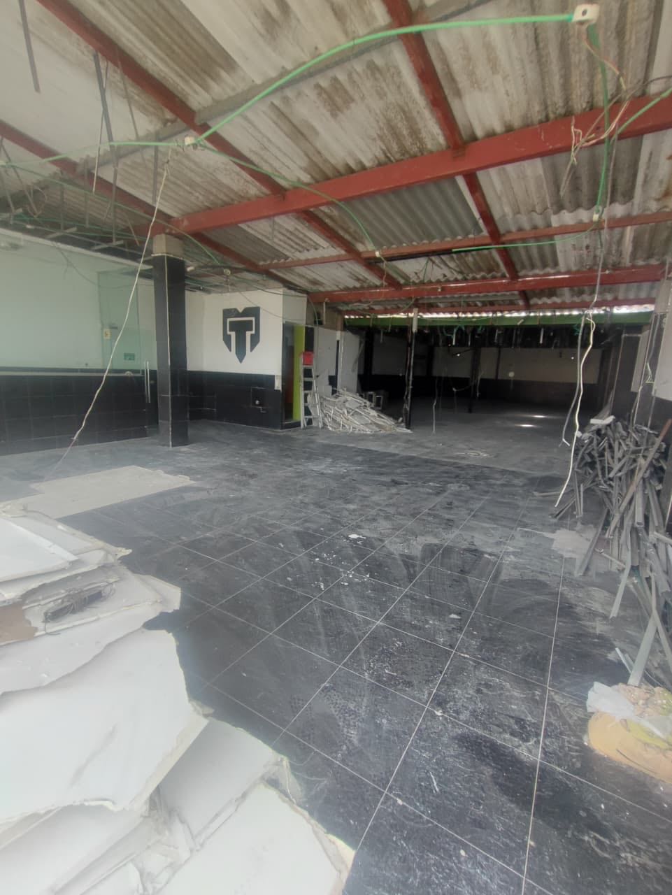 LOCAL EN ARRIENDO EN ESCALLONVILLA - CARTAGENA