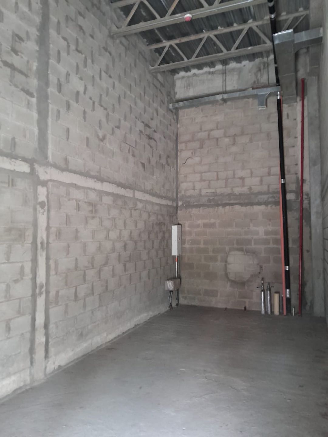 LOCAL EN VENTA EN LA CAROLINA - CARTAGENA