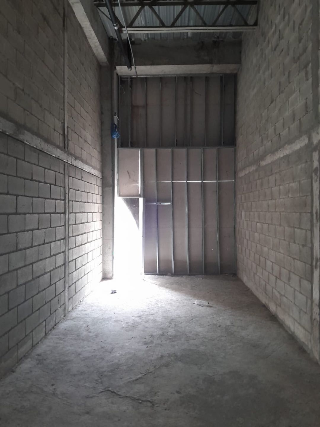 LOCAL EN VENTA EN LA CAROLINA - CARTAGENA