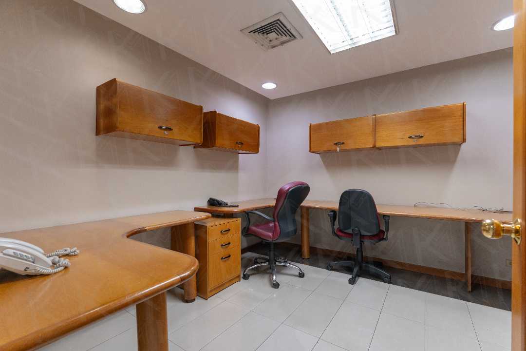 Los cortijos (Torre Corimon) - Oficina en venta