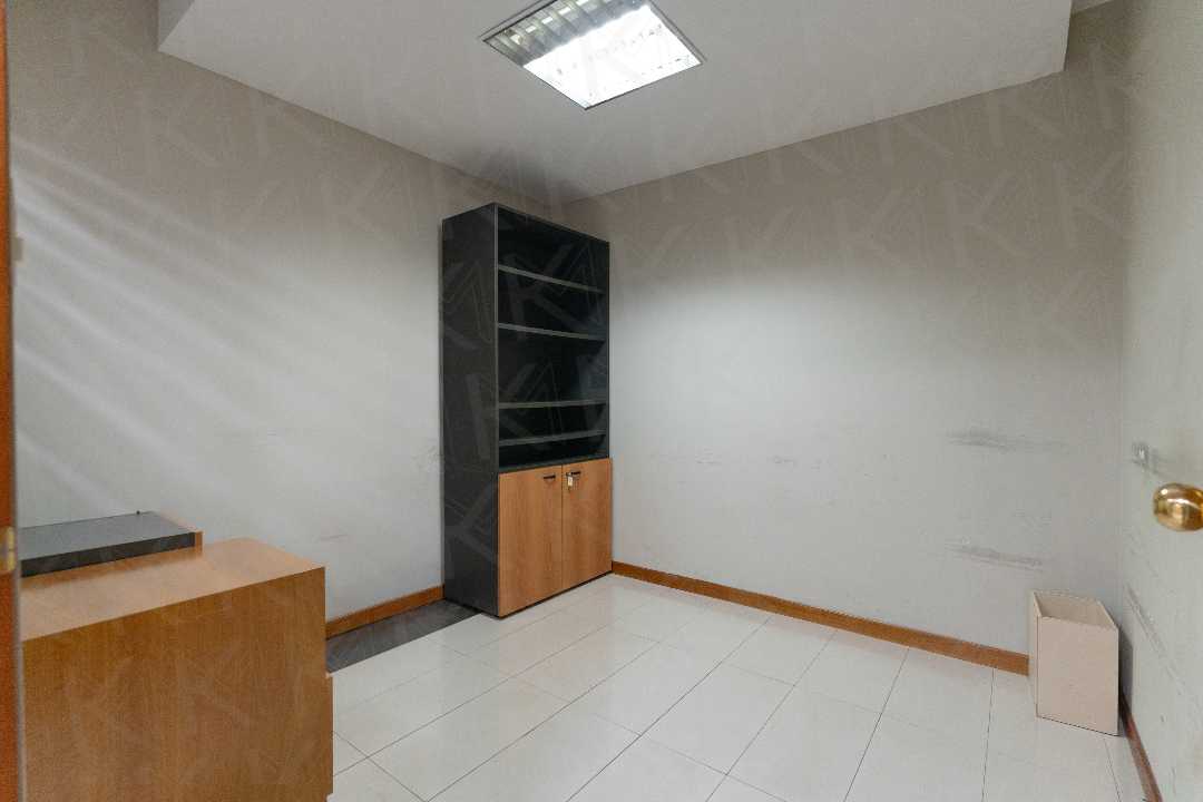 Los cortijos (Torre Corimon) - Oficina en venta