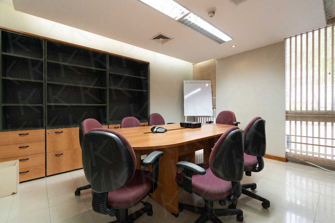Los cortijos (Torre Corimon) - Oficina en venta