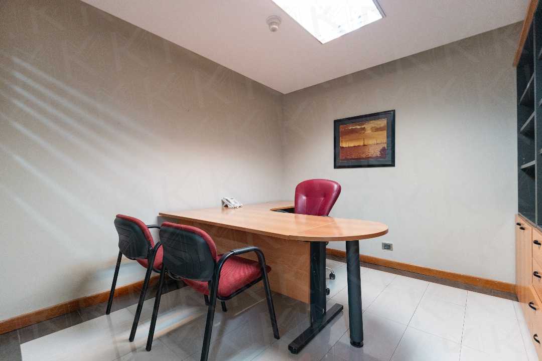 Los cortijos (Torre Corimon) - Oficina en venta