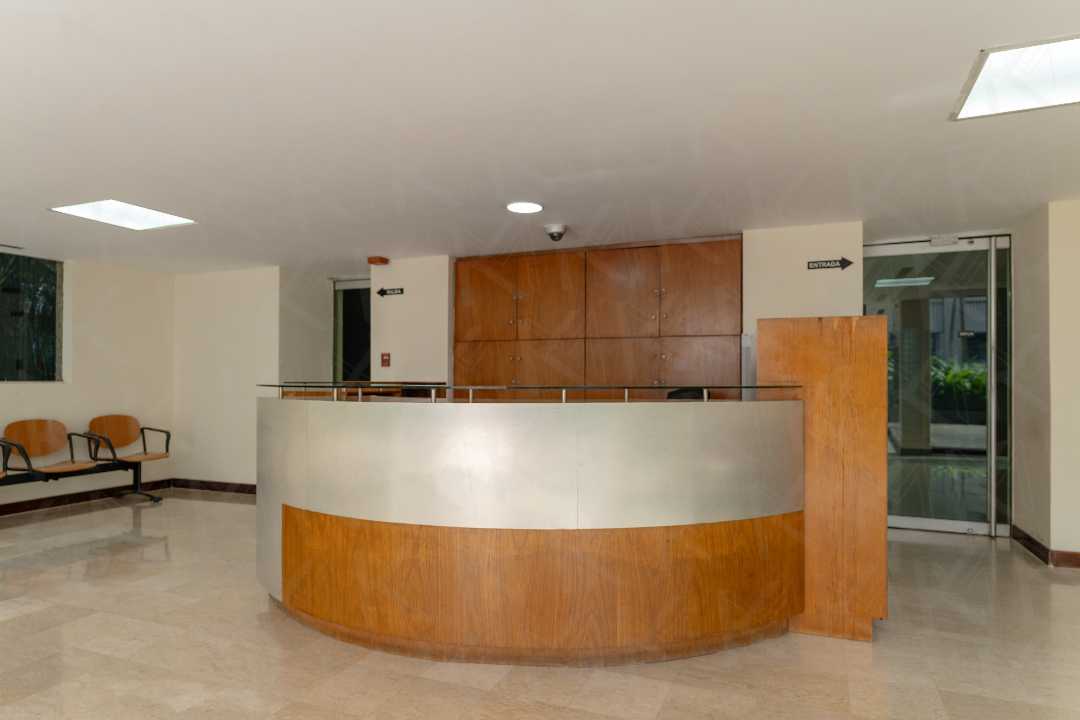 Los cortijos (Torre Corimon) - Oficina en venta