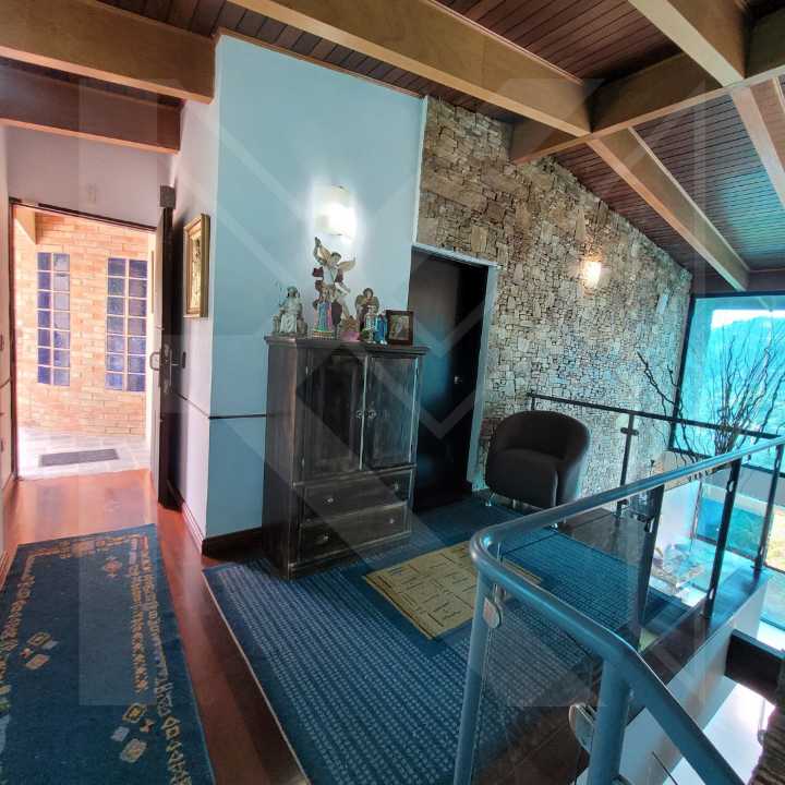 Los Robles - Casa en Venta