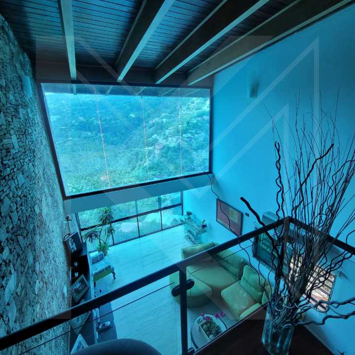 Los Robles - Casa en Venta