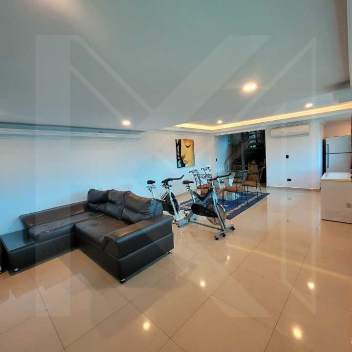 Los Robles - Casa en Venta
