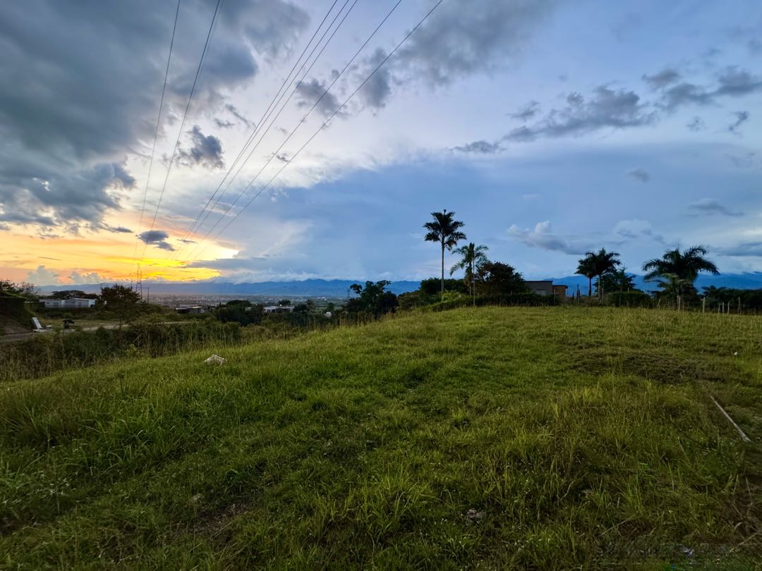 Lote con espectacular vista