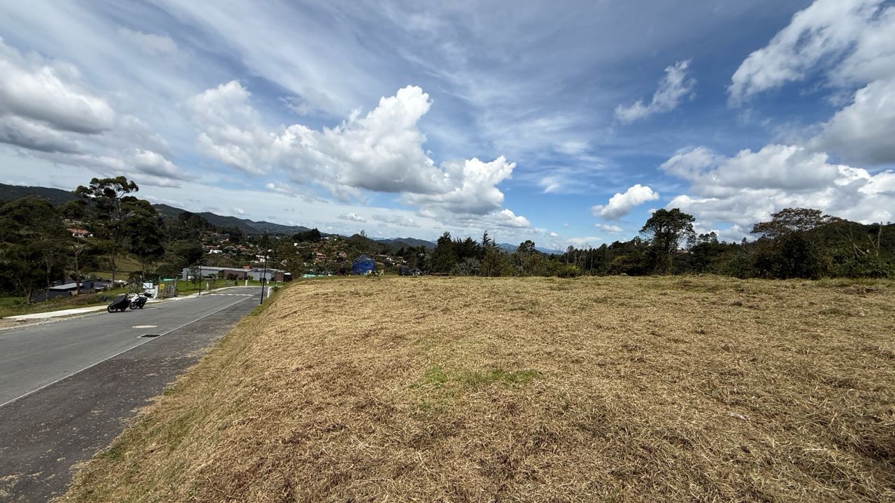 Lote en venta, Alto de Las Palmas, sector La Esperanza - Envigado