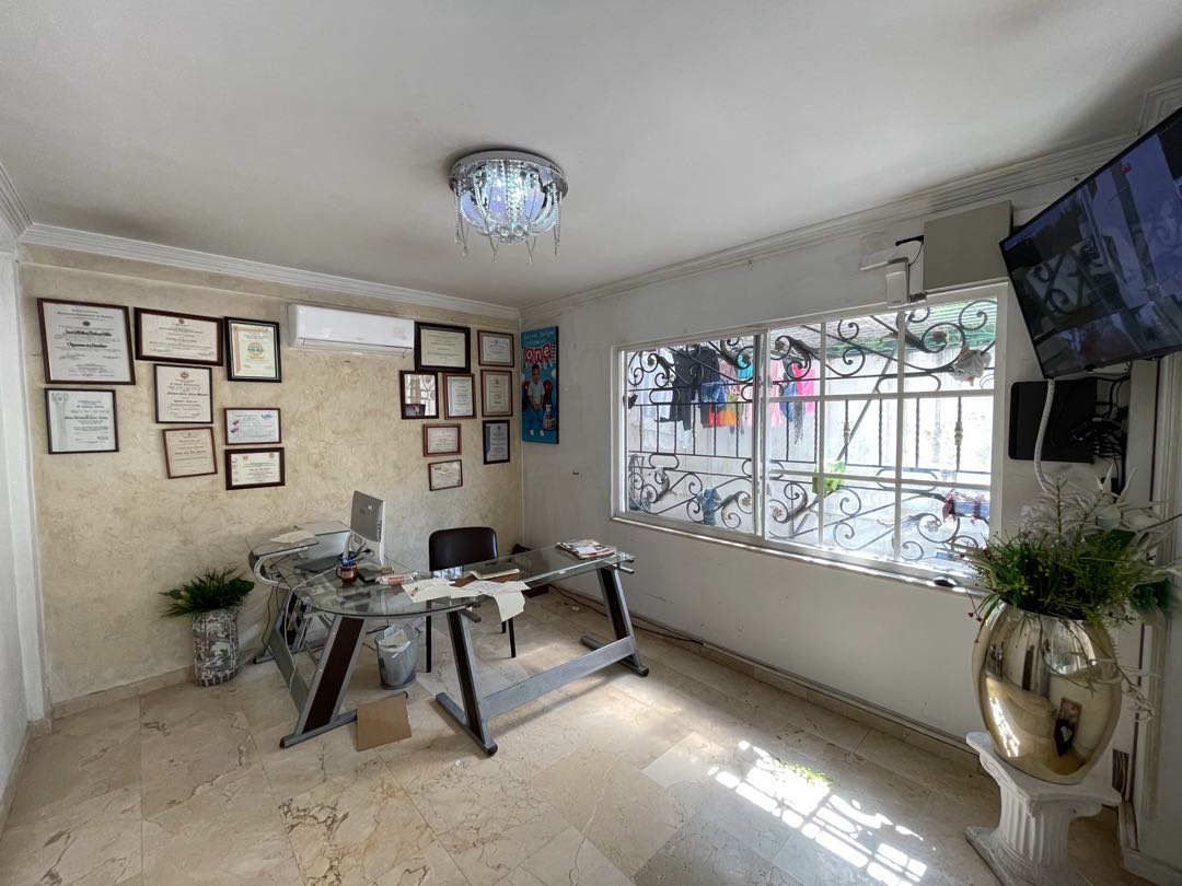LUJOSA CASA EN PRADOS DEL LIMONAR CALI