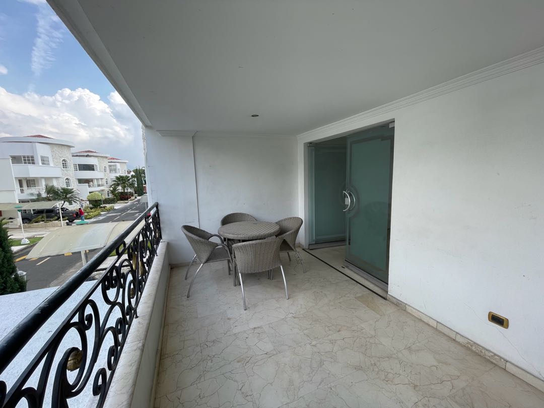 LUJOSA CASA EN PRADOS DEL LIMONAR CALI
