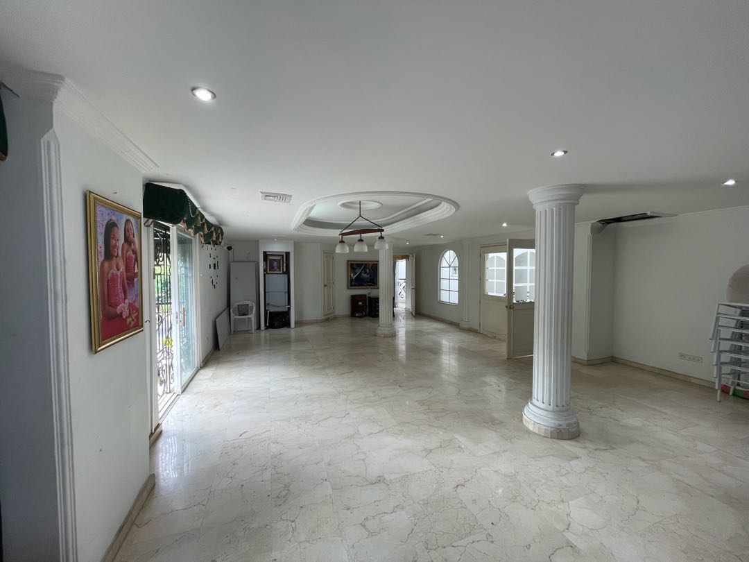 LUJOSA CASA EN PRADOS DEL LIMONAR CALI