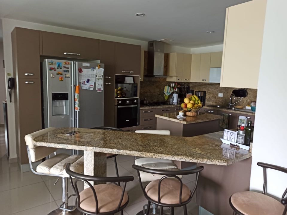 Proyecto internacional - Skyline Residences