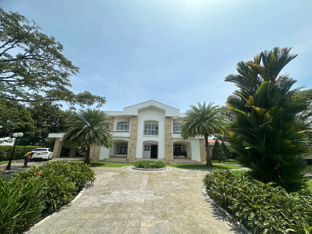 MANSIÓN EN VENTA EN LAS MERCEDES ALFAGUARA JAMUNDI