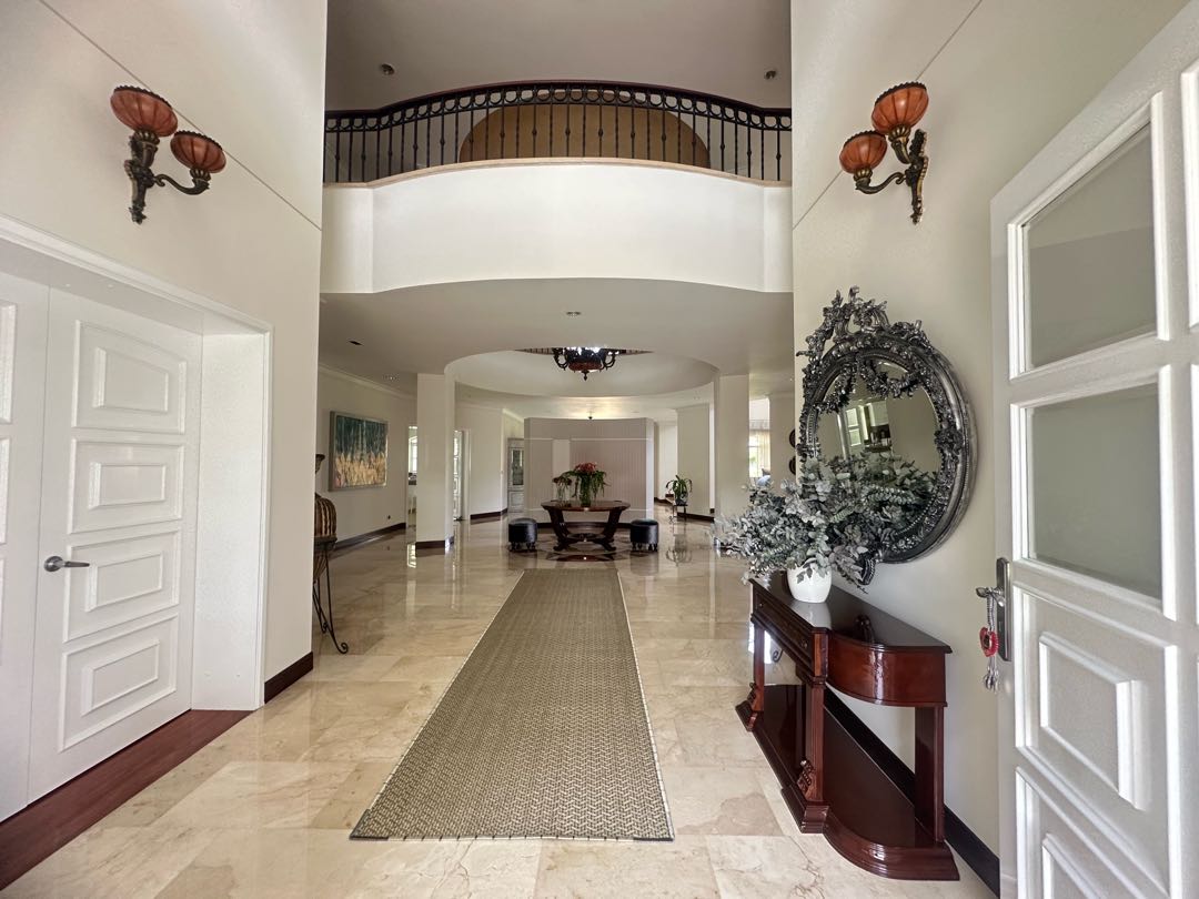 MANSIÓN EN VENTA EN LAS MERCEDES ALFAGUARA JAMUNDI