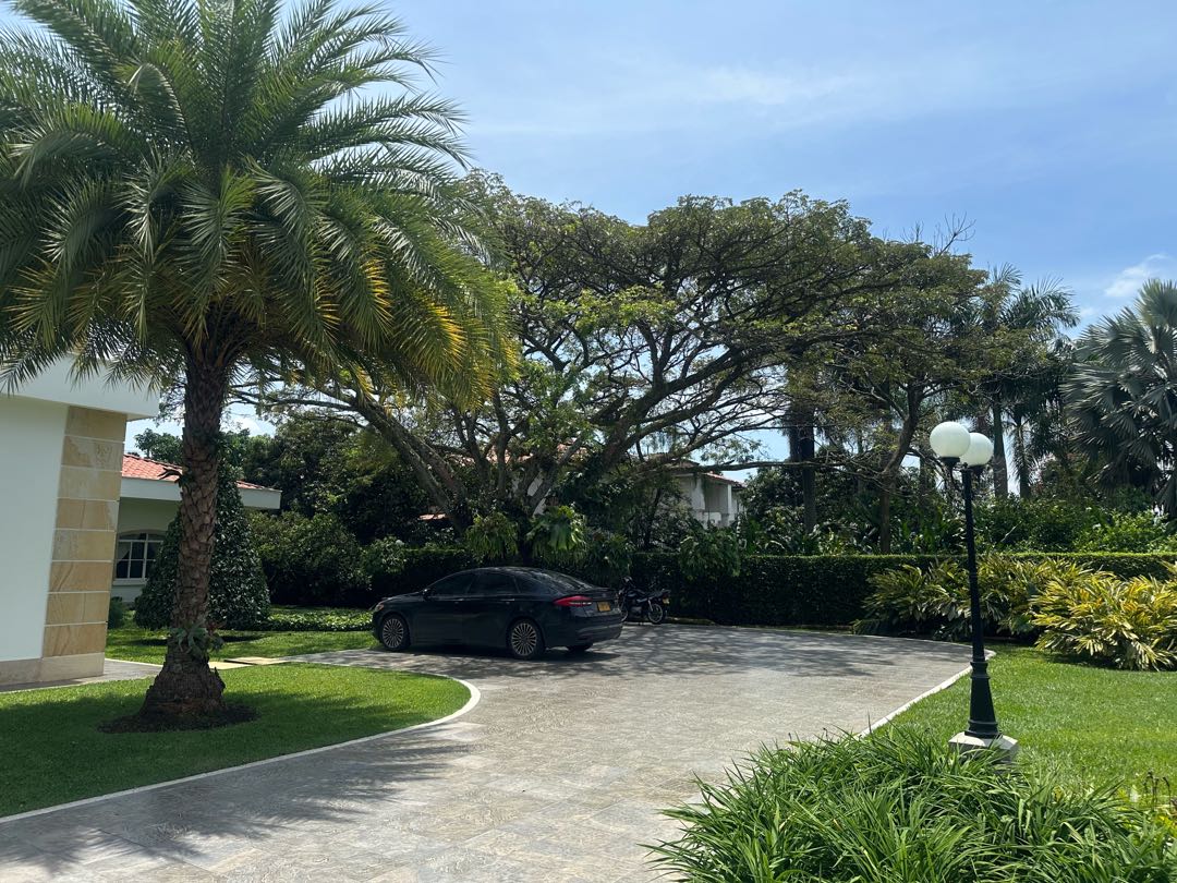 MANSIÓN EN VENTA EN LAS MERCEDES ALFAGUARA JAMUNDI