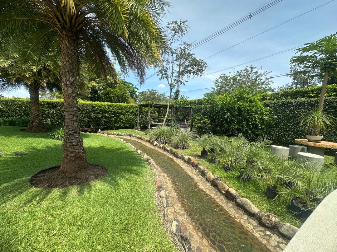 MANSIÓN EN VENTA EN LAS MERCEDES ALFAGUARA JAMUNDI