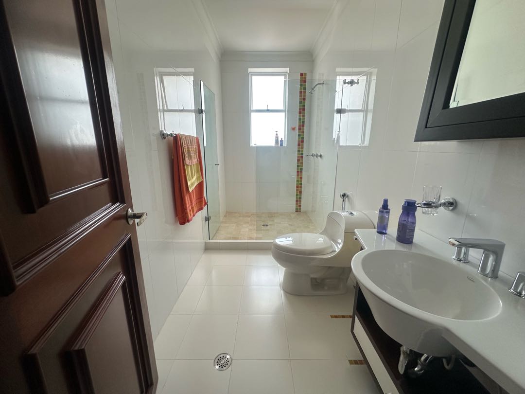 MANSIÓN EN VENTA EN LAS MERCEDES ALFAGUARA JAMUNDI