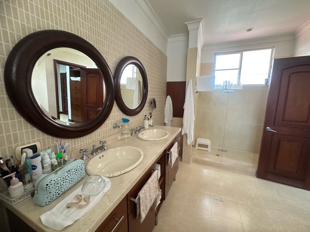 MANSIÓN EN VENTA EN LAS MERCEDES ALFAGUARA JAMUNDI