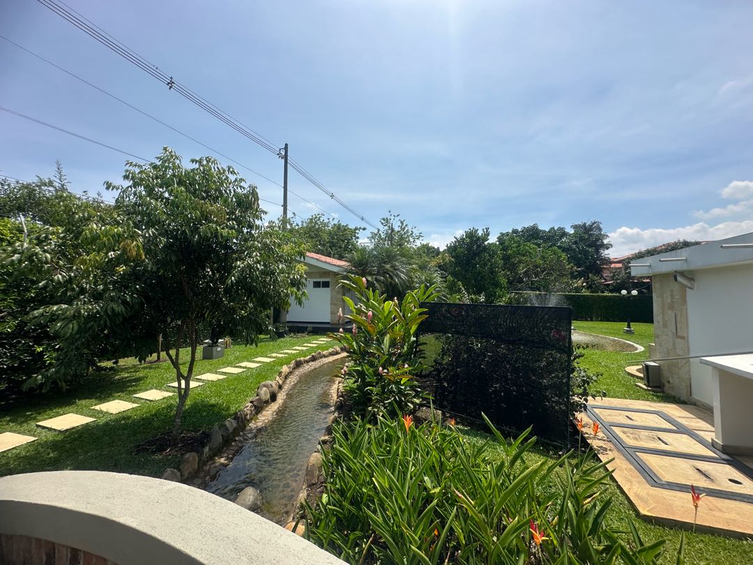 MANSIÓN EN VENTA EN LAS MERCEDES ALFAGUARA JAMUNDI