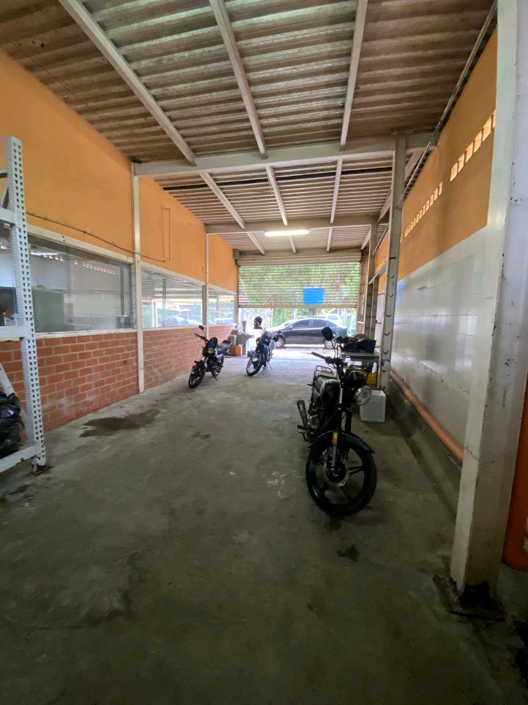 Alquiler MiniCentro Comercial Turumo KC