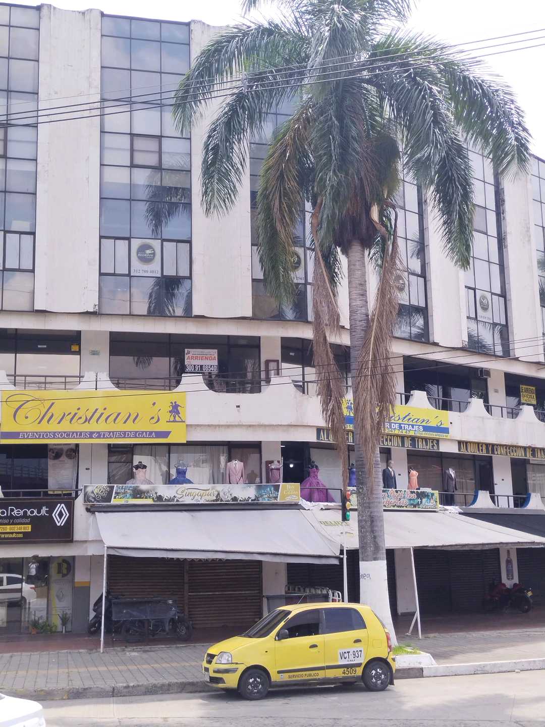 OFICINA EN VENTA  AL SUR DE CALI BARRIO DEPARTAMENTAL ED.LA JULIANA