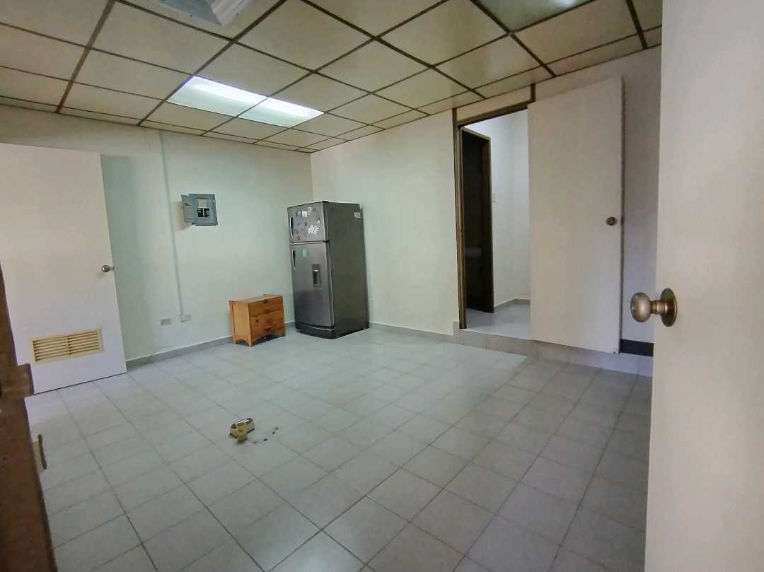 Oficina en Alquiler Av.Bolivar Maz 9786704 - Foto 6