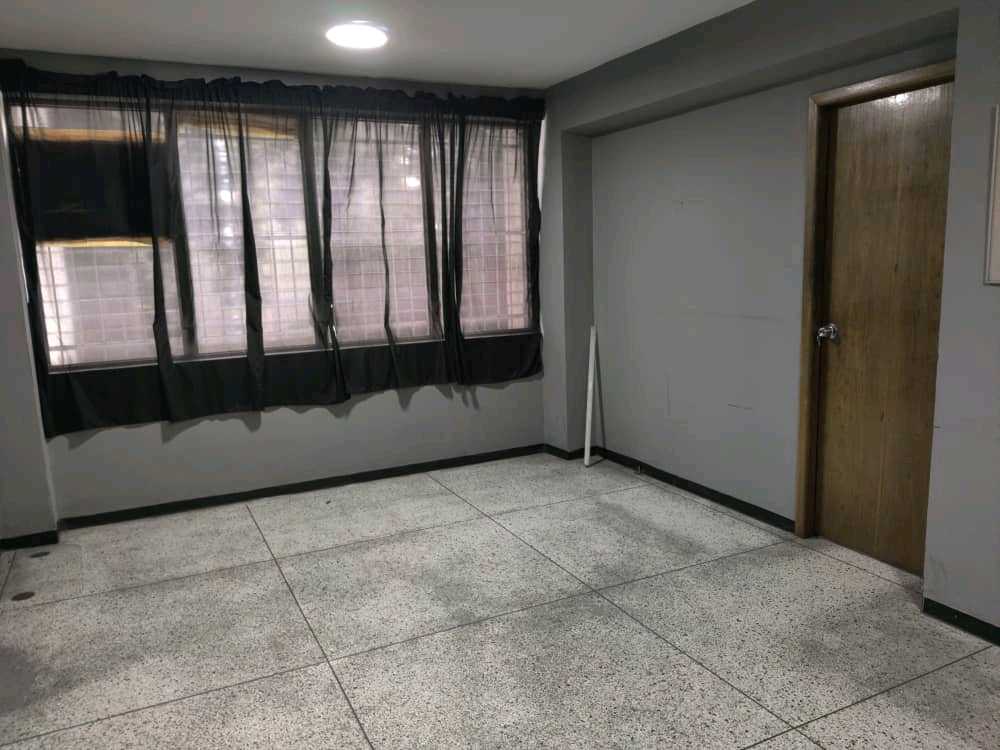 Oficina en Alquiler en  Los Nísperos hs-9315054 - Foto 2