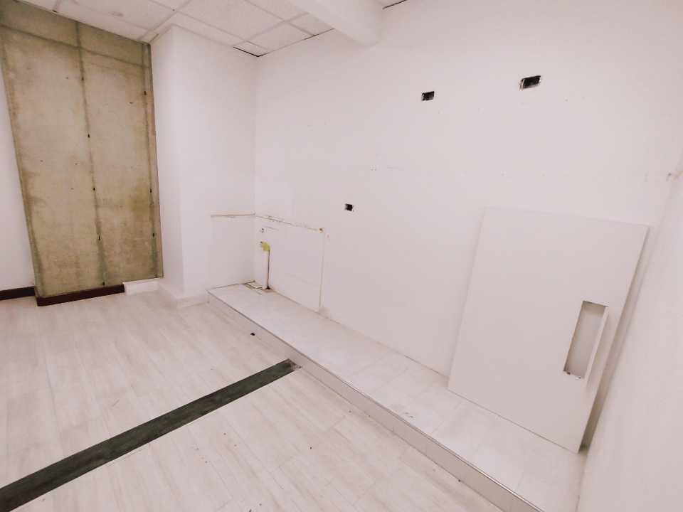 oficina en arriendo 658 m2 a 5 minutos del aeropuerto