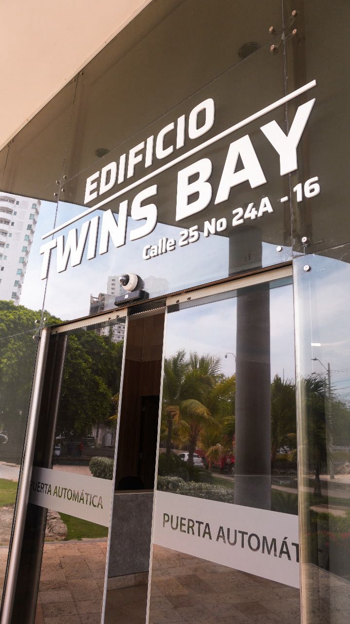 OFICINA EN ARRIENDO EN MANGA - CARTAGENA