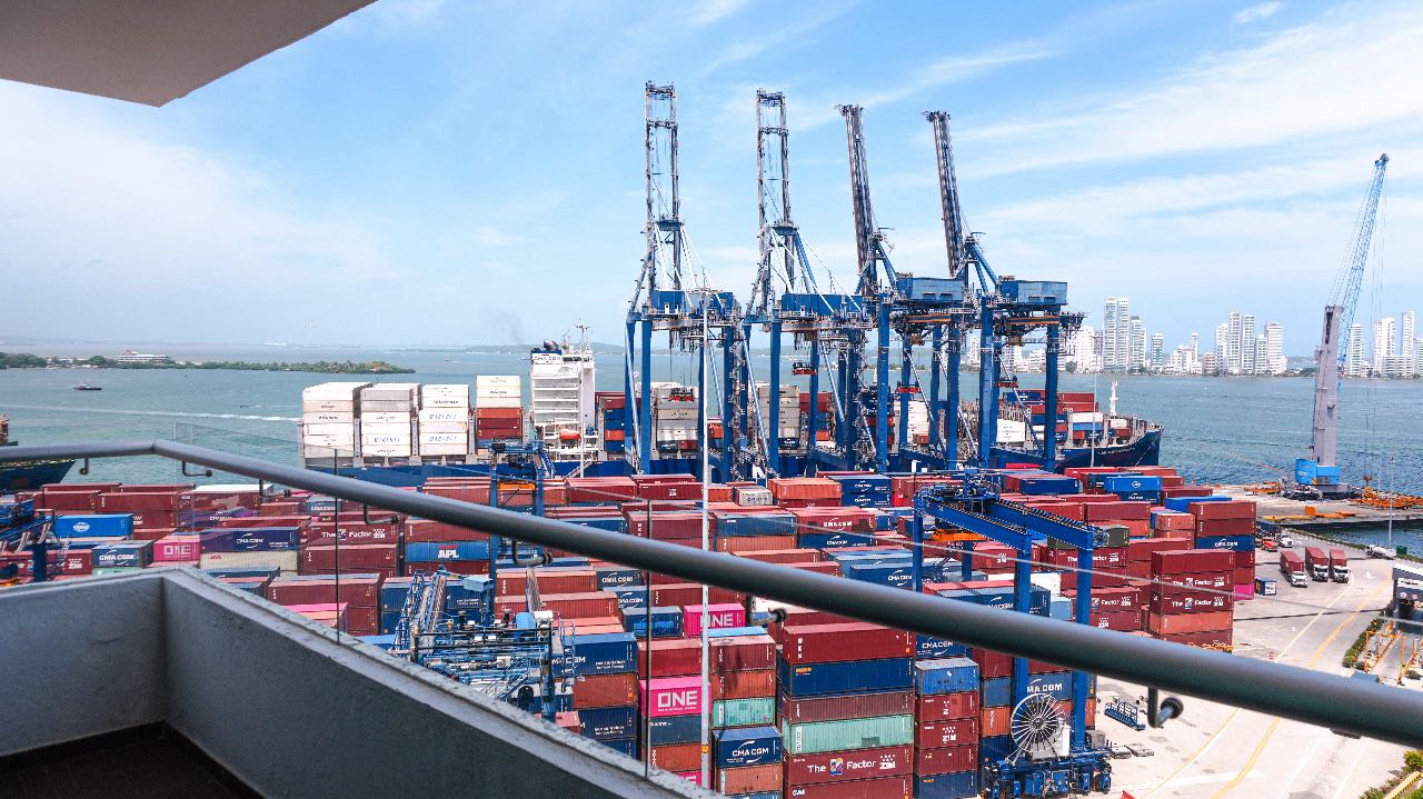 OFICINA EN ARRIENDO EN MANGA - CARTAGENA