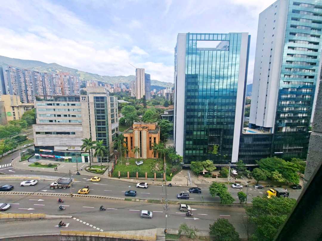 Oficina en arriendo Poblado Milla de Oro