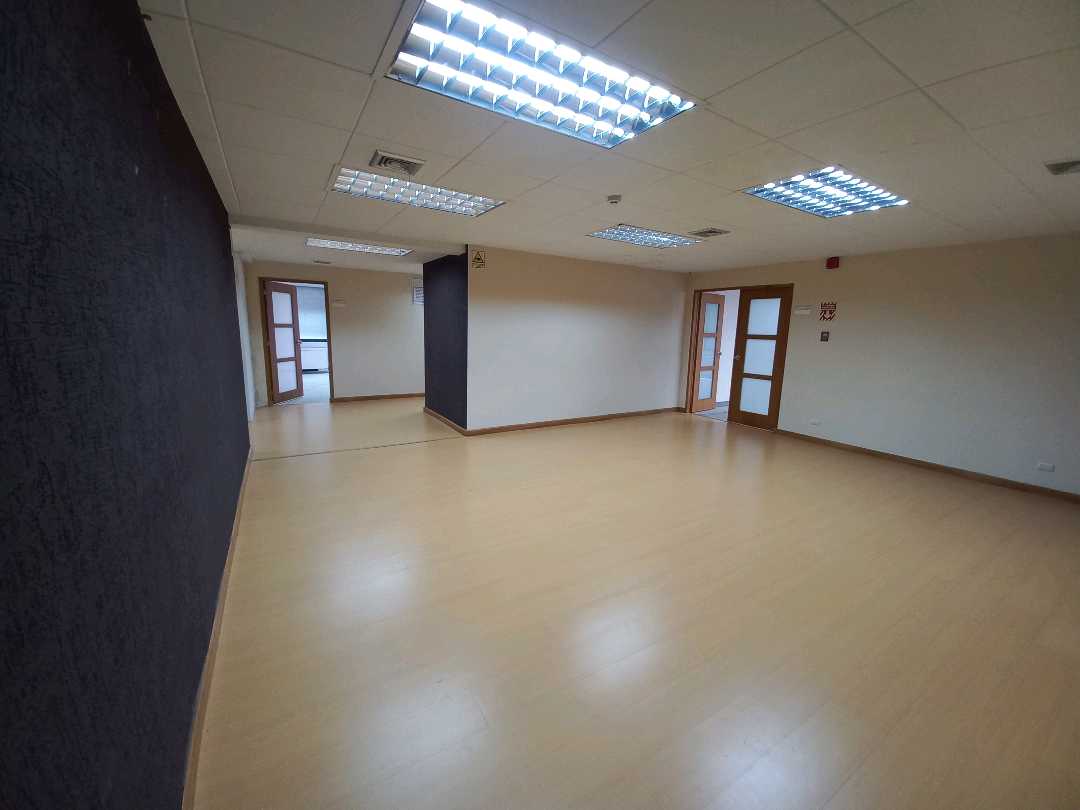 Oficina en Alquiler en Torre Camoruco Av. Bolívar Norte AR-9212324 - Foto 5