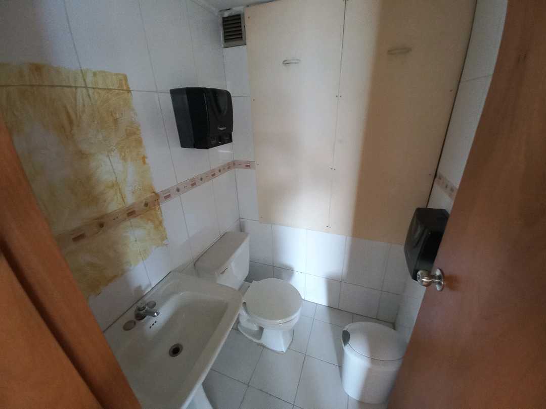 Oficina en Alquiler en Torre Camoruco Av. Bolívar Norte AR-9212324 - Foto 8
