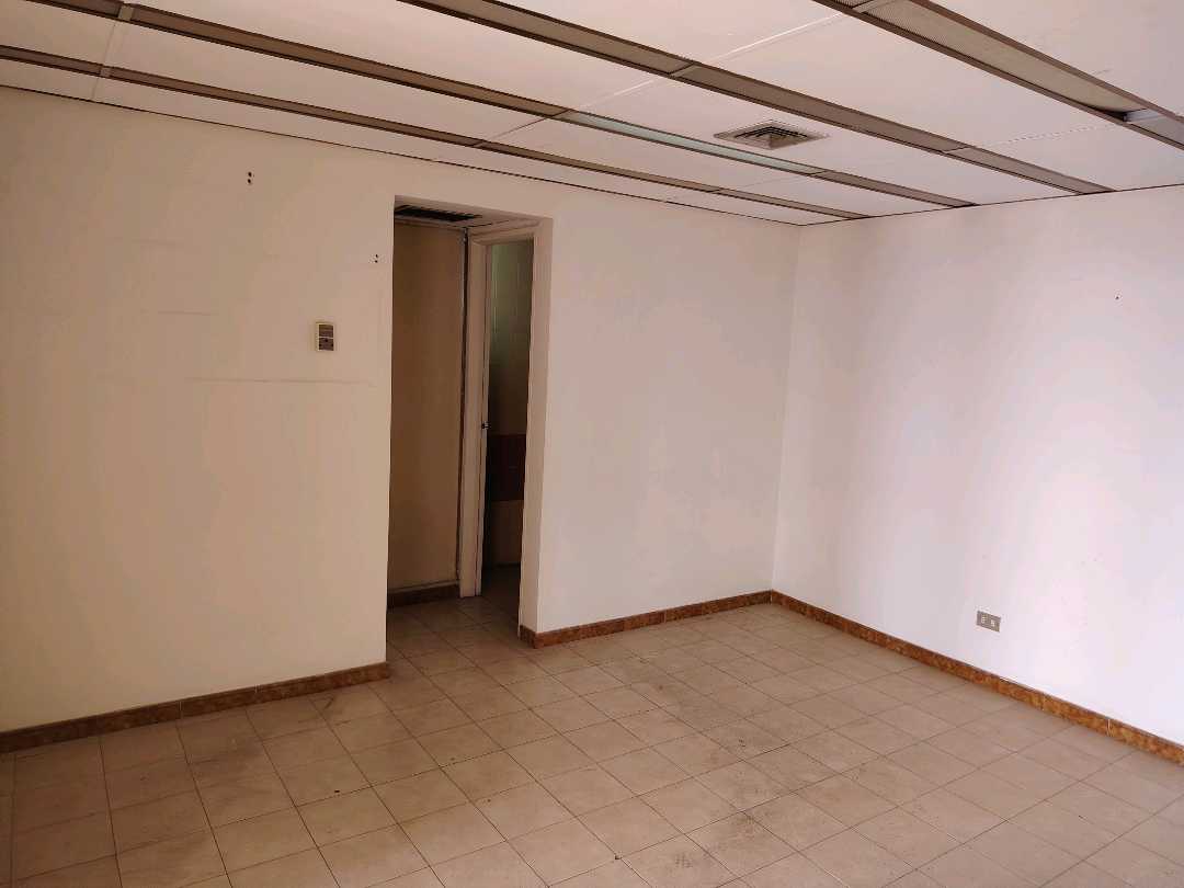 OFICINA EN VENTA AV CEDEÑO TORRE EMPRESARIAL LV-9580167 - Foto 8