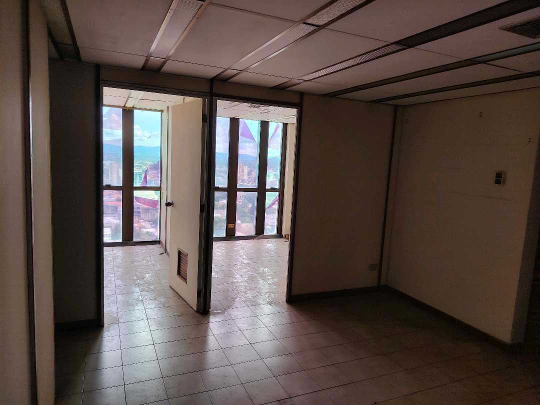 OFICINA EN VENTA AV CEDEÑO TORRE EMPRESARIAL LV-9580167 - Foto 10