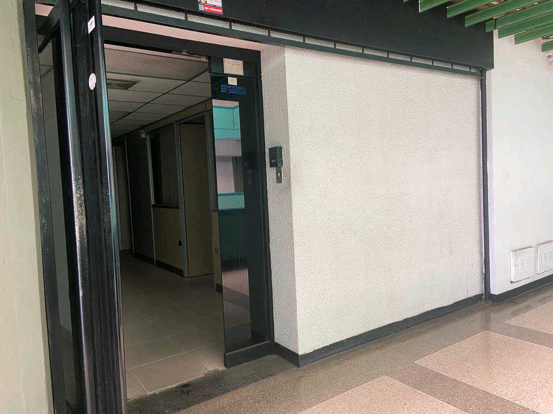 Oficina en Venta C.C. Paseo Las Industrias PE-9026242 - Foto 3