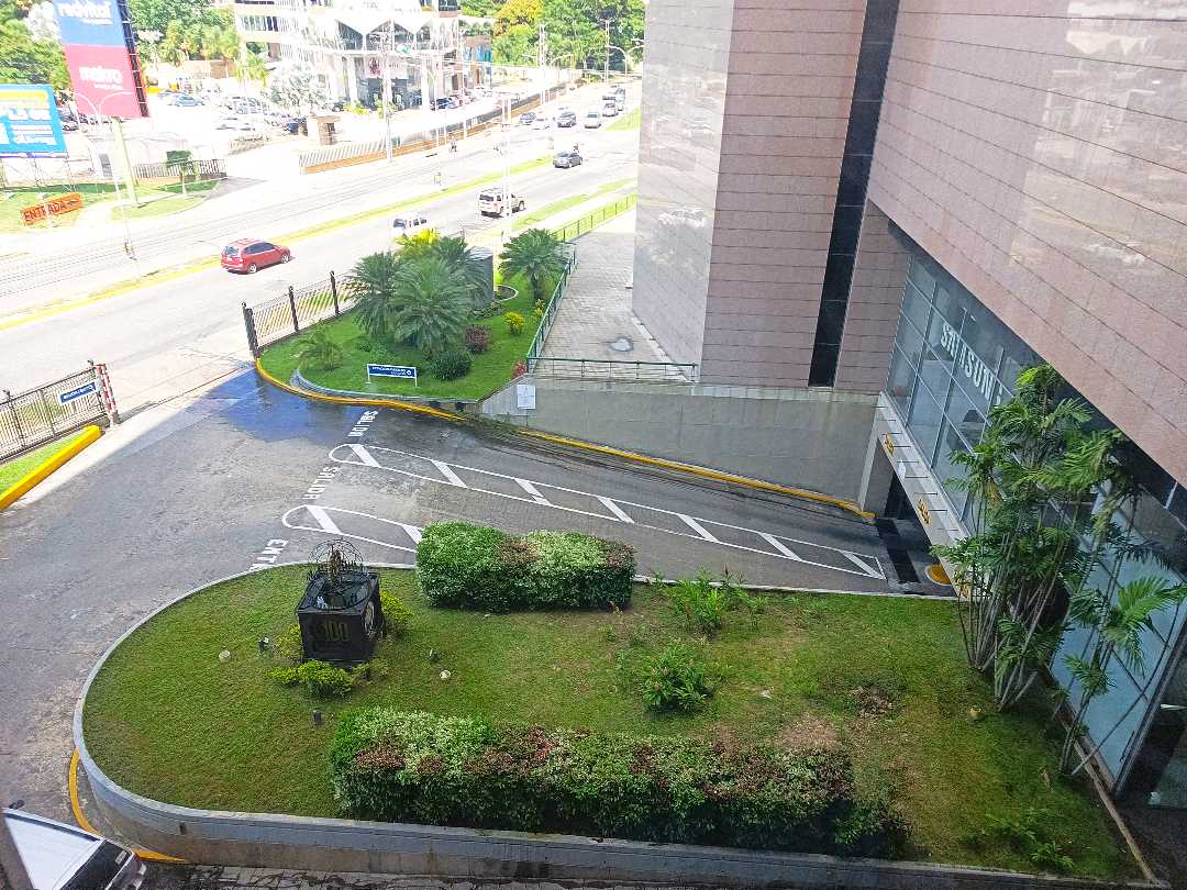 Oficina en Venta en el WTC Hesperia -Mañongo NF-9499580 - Foto 1