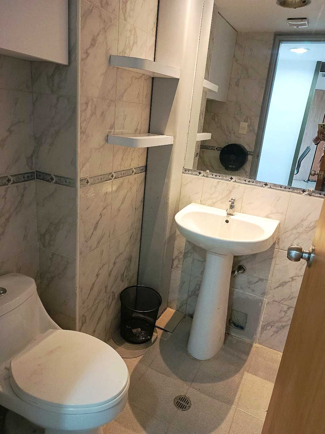 Oficina en Venta en el WTC Hesperia -Mañongo NF-9499580 - Foto 2