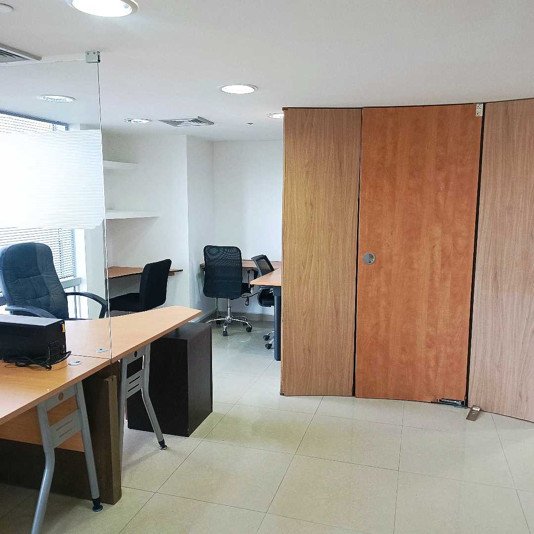 Oficina en Venta en el WTC Hesperia -Mañongo NF-9499580 - Foto 7