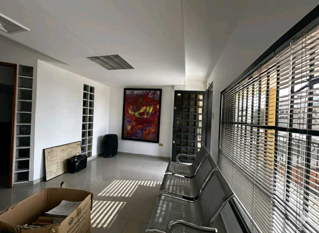 Oficina en venta en naguanagua AGE-9786467 - Foto 3