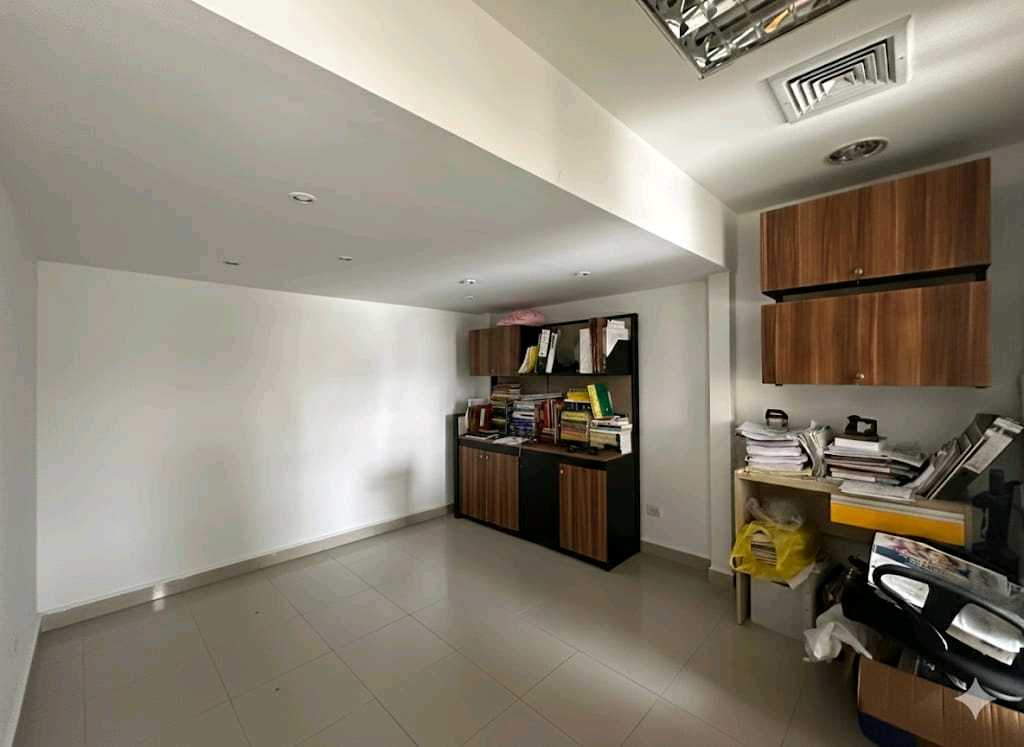 Oficina en venta en naguanagua AGE-9786467 - Foto 4