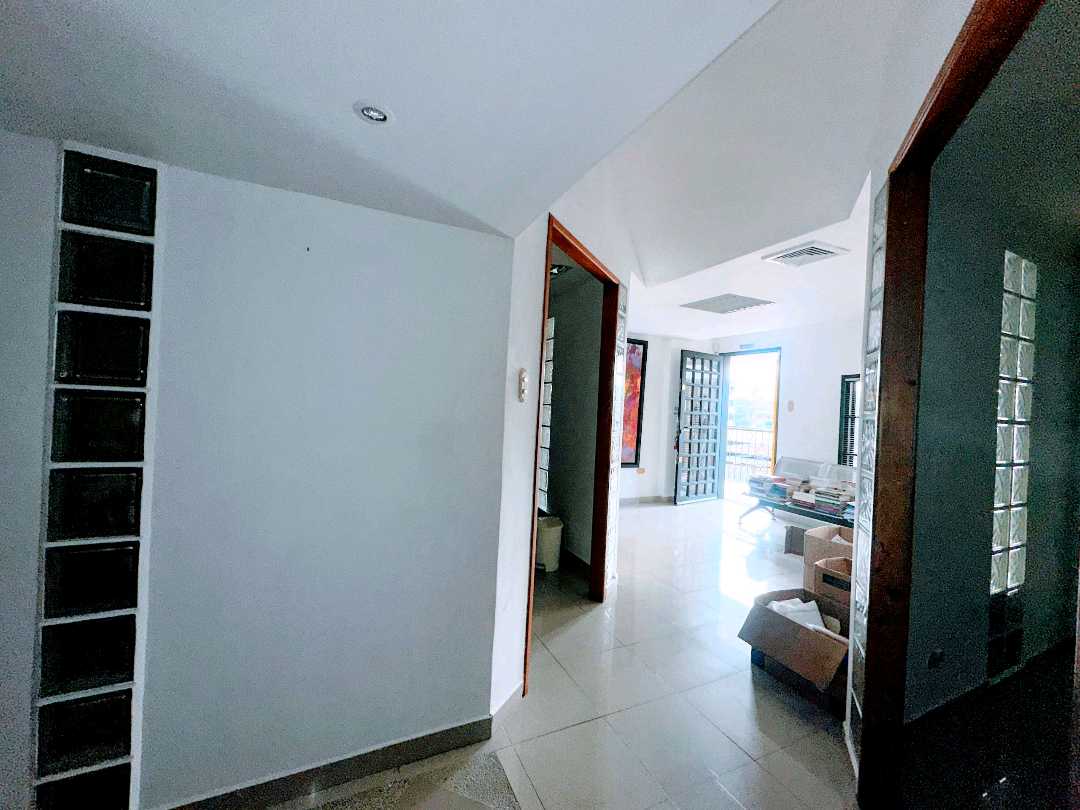 Oficina en venta en naguanagua AGE-9786467 - Foto 7