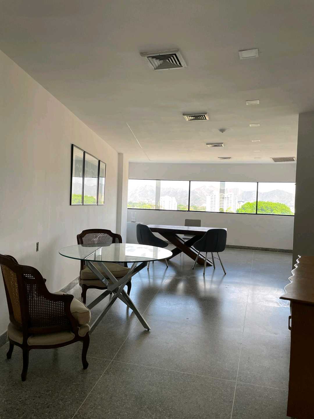 Oficina en venta en El Parral.Valencia.Venezuela. SGR- - Foto 6