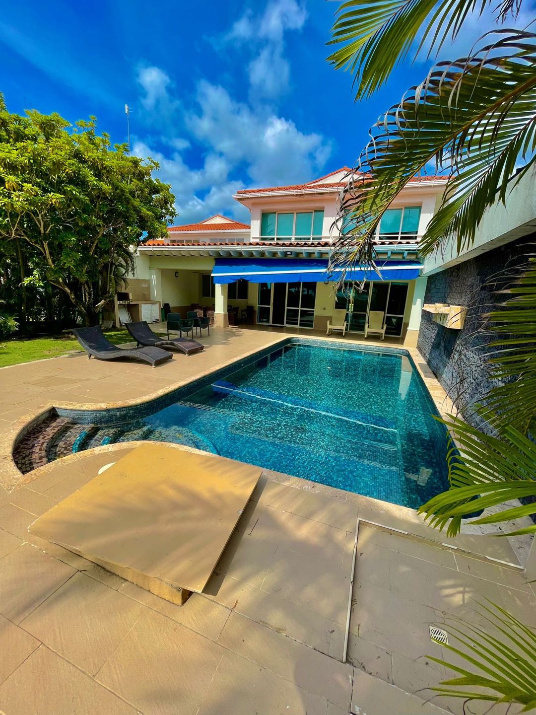 OPORTUNIDAD SE VENDE CASA FRENTE AL MAR VIA BARRANQUILLA