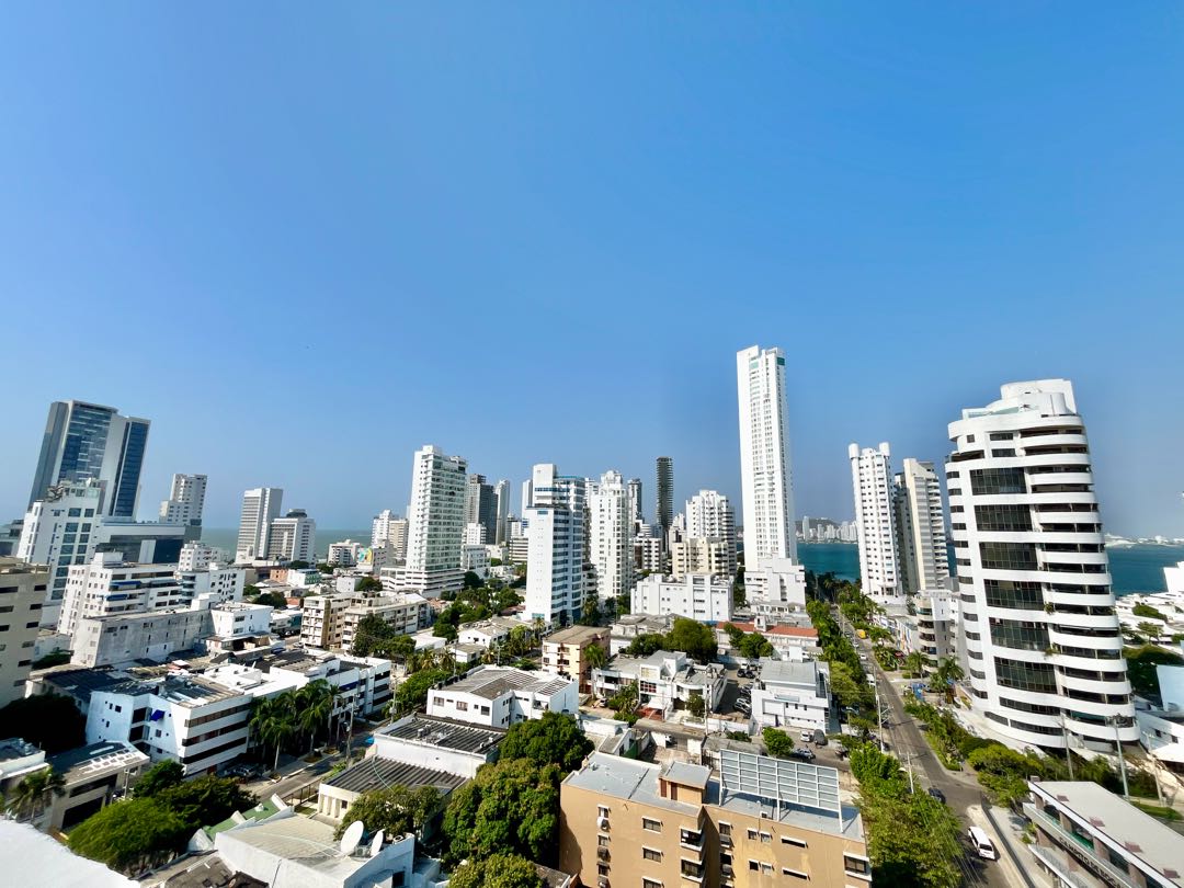 OPORTUNIDAD SE VENDE PENTHOUSE EN BOCAGRANDE CON VISTA AL MAR